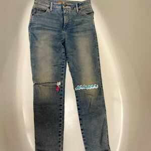 Joe's Jeans“The Icon” Skinny Light Blue Skinny WAIST 27